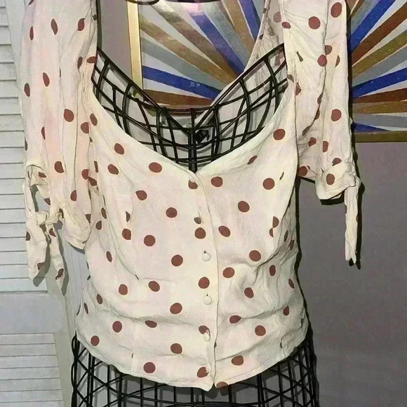 1. STATE Top - Picture 2 of 3